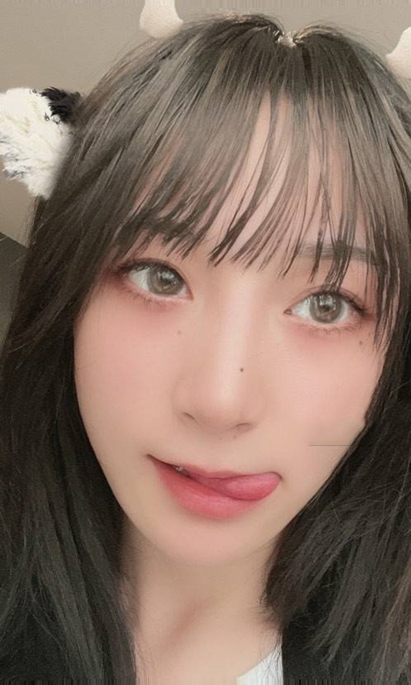 学生短头发妹妹