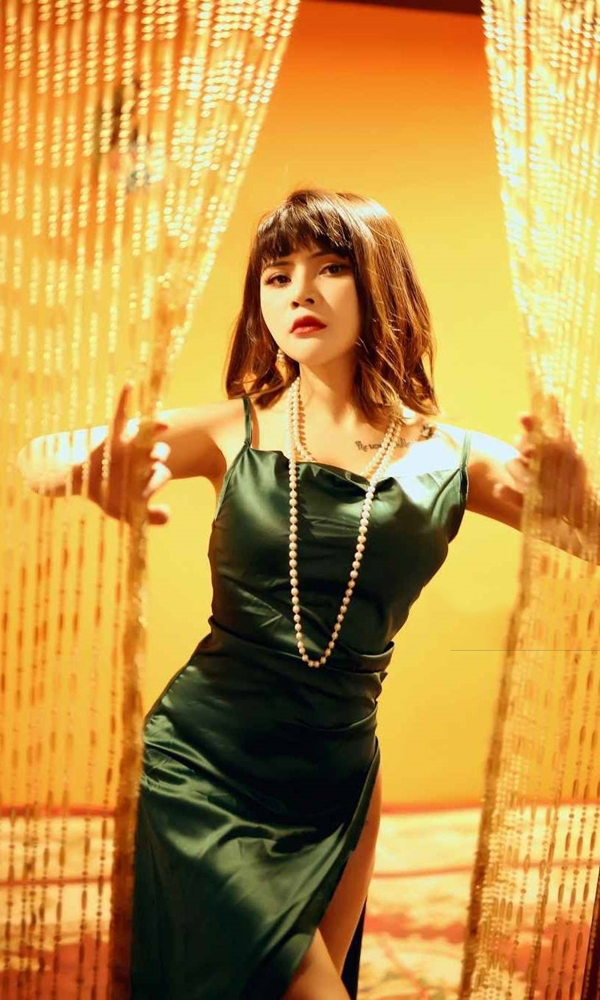 学生然然|｡･㉨