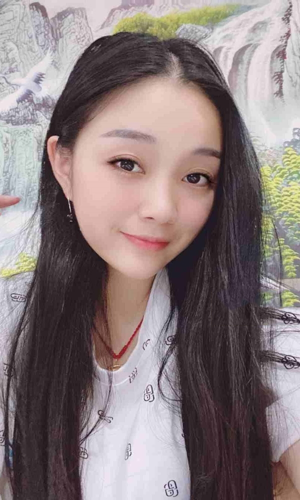 白领素颜小姐姐