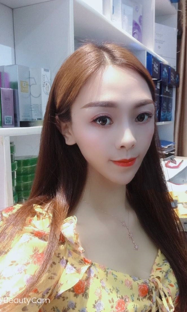 白领孤傲少女坤