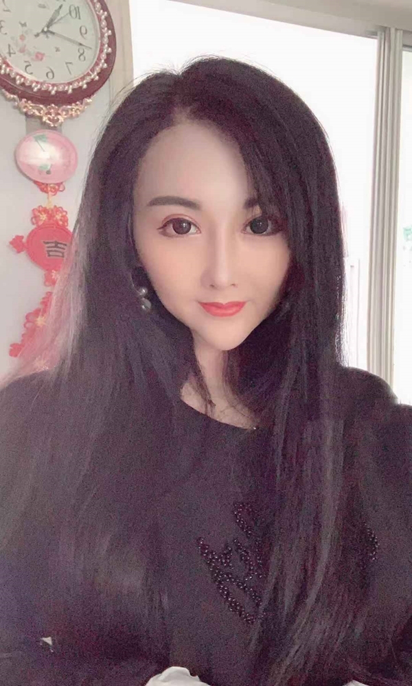 学生甜甜小九儿