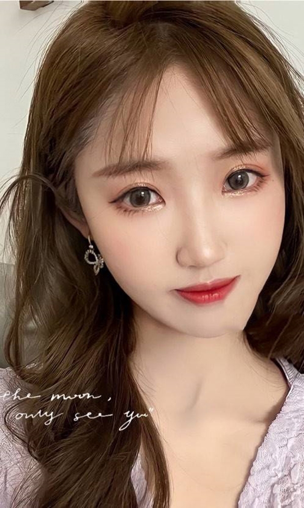 学生00年学生露露新