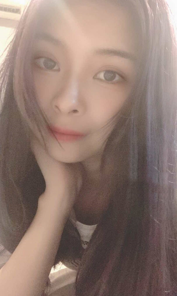 模特老实的香水