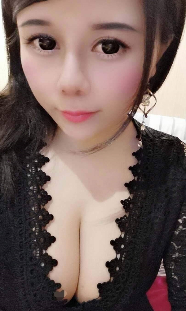 白领超大前凸后翘