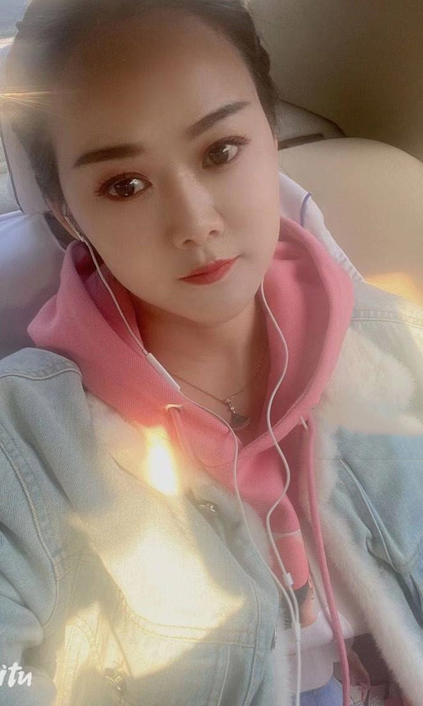 模特仙气飘飘飘