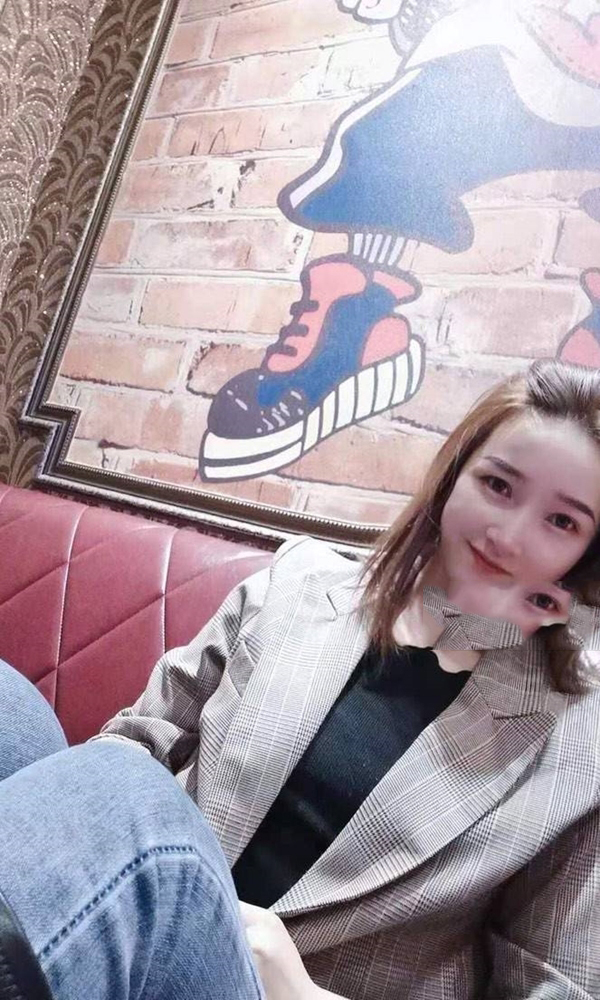 模特芊芊小可爱