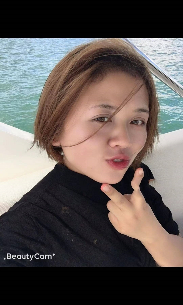 模特路遥知马丽