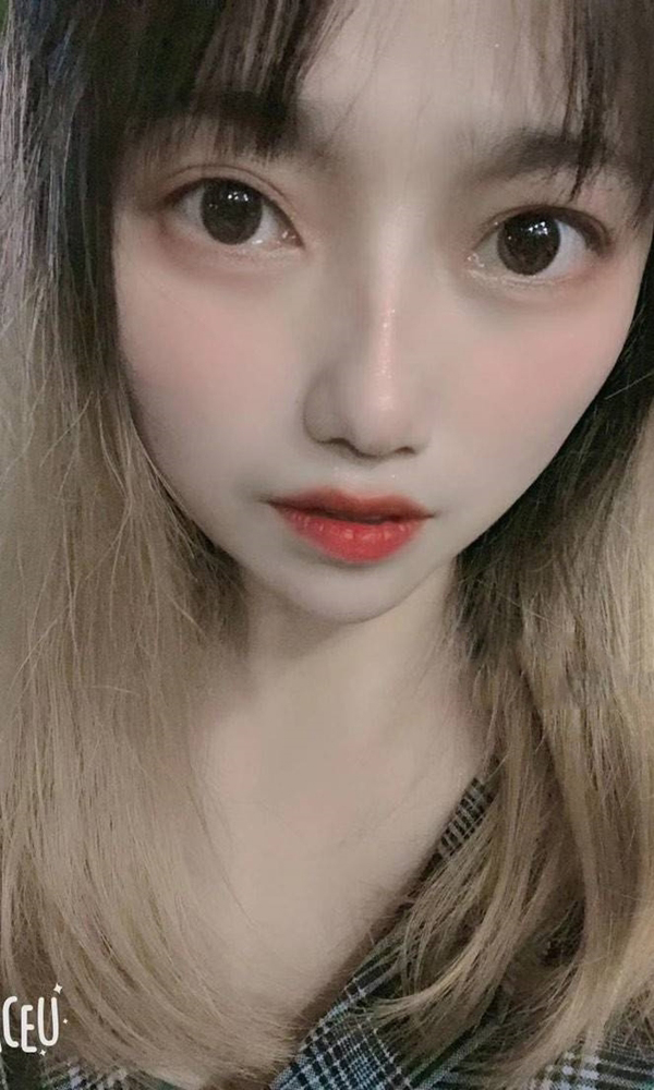 白领深夜一枝花