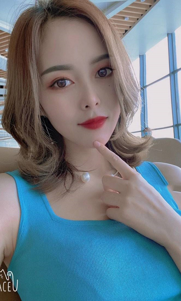 白领李家大表姐