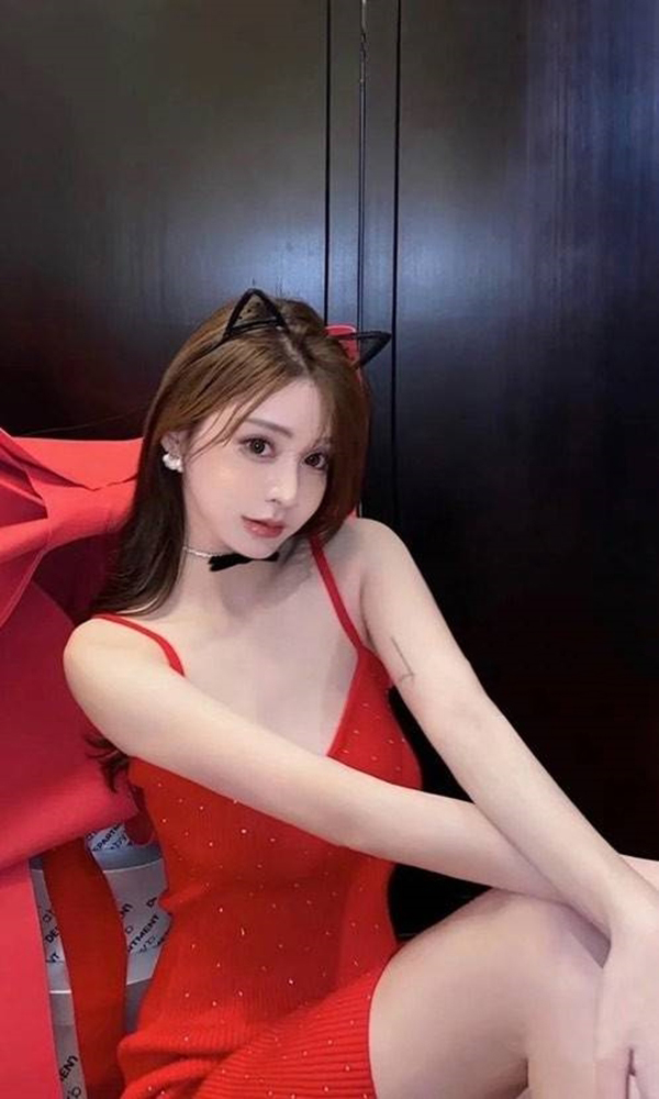 模特你的可乐叻