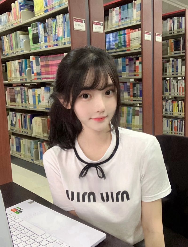 李凡