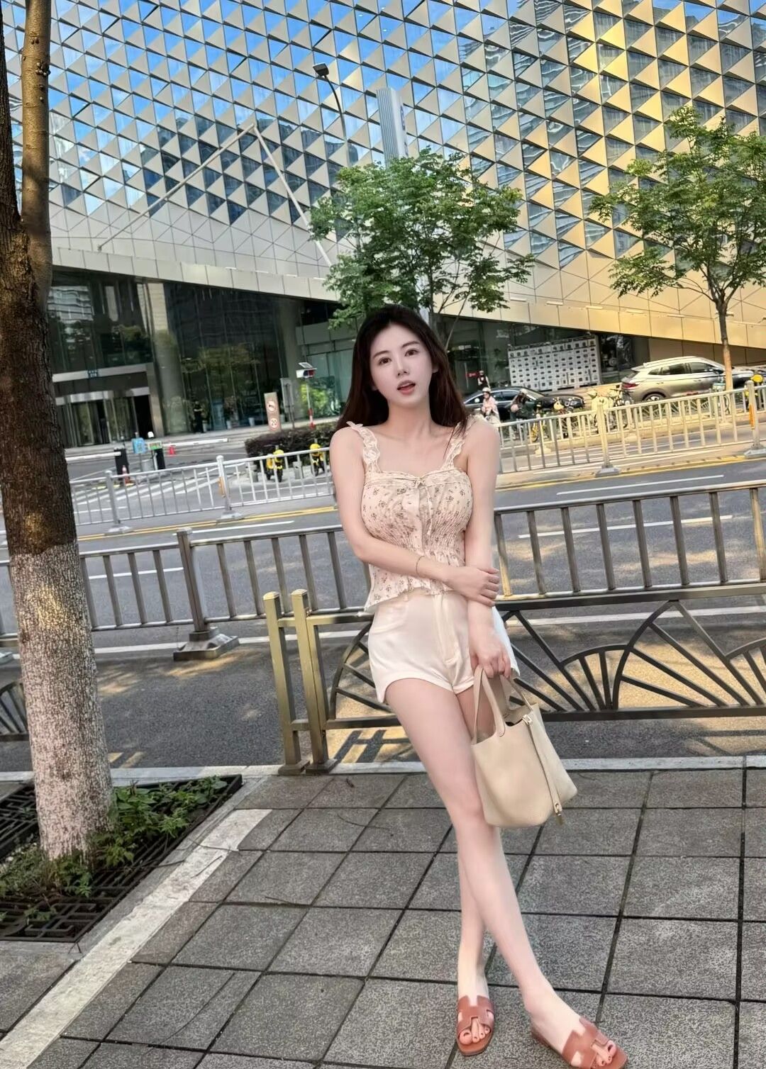 丽丽