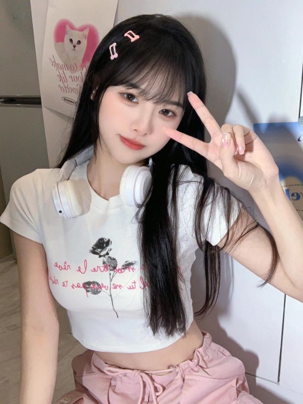 李菲