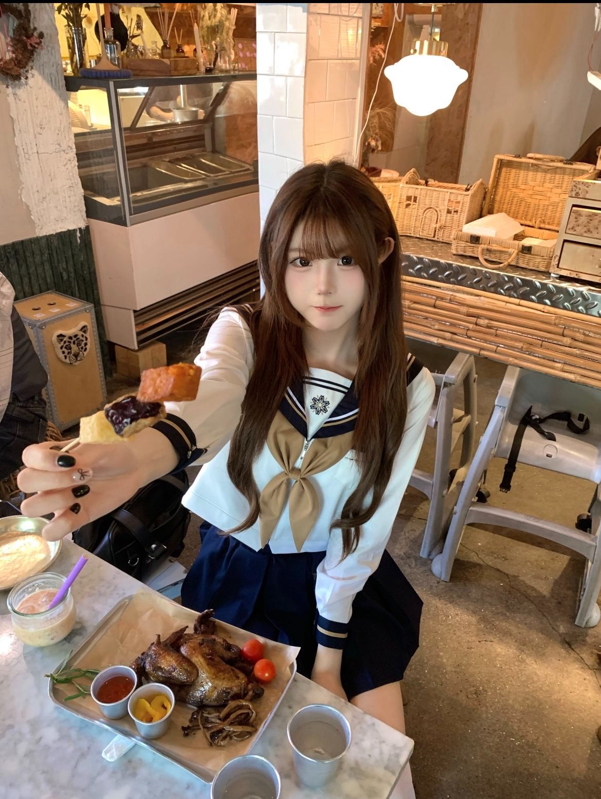 莉莉