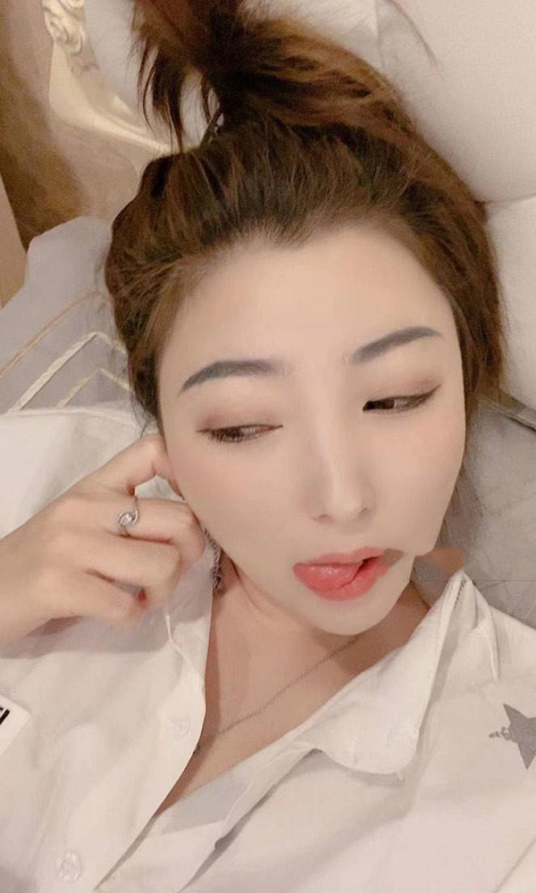 白领只做你的小妖精