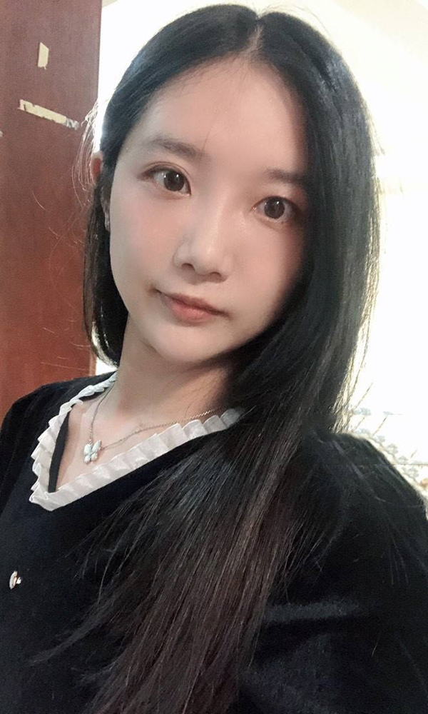 白领小曼曼的泡泡