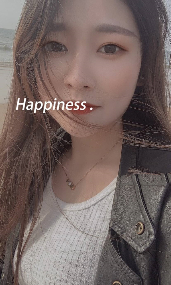 学生小甜甜超可爱