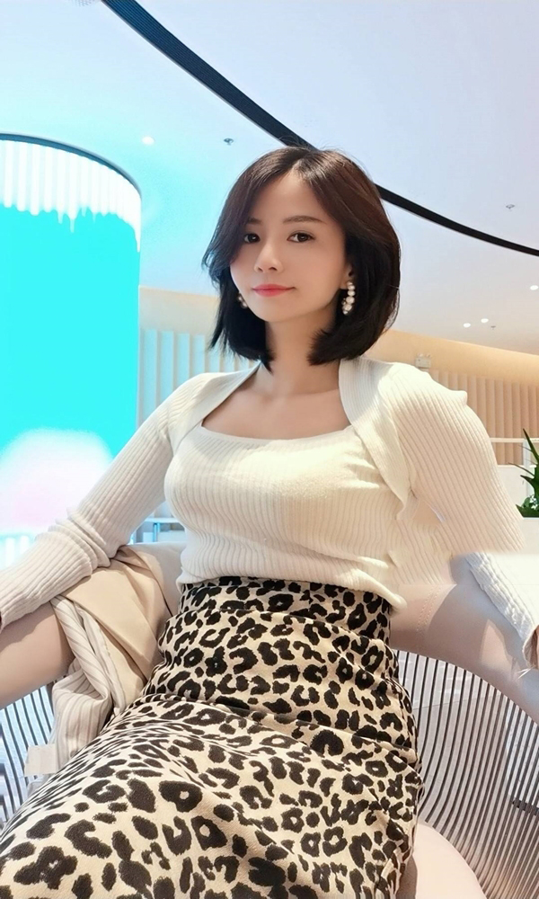 模特无处存放的爱