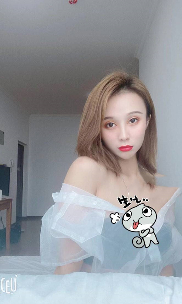 白领99年小仙女吖