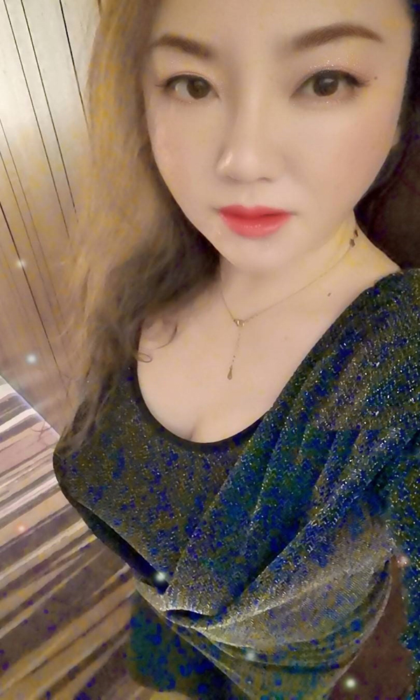 白领北京g杯小鲸鱼