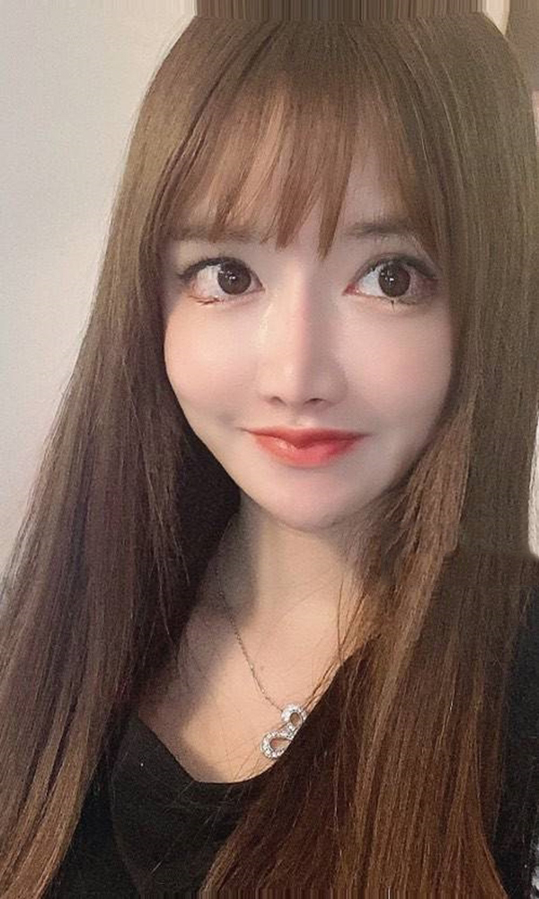 学生小可爱贝贝