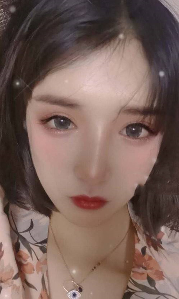 学生有马甲线的团团子