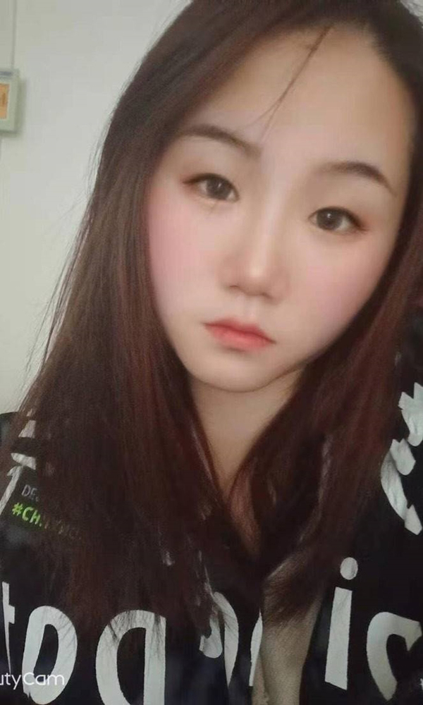 学生酸奶小可爱