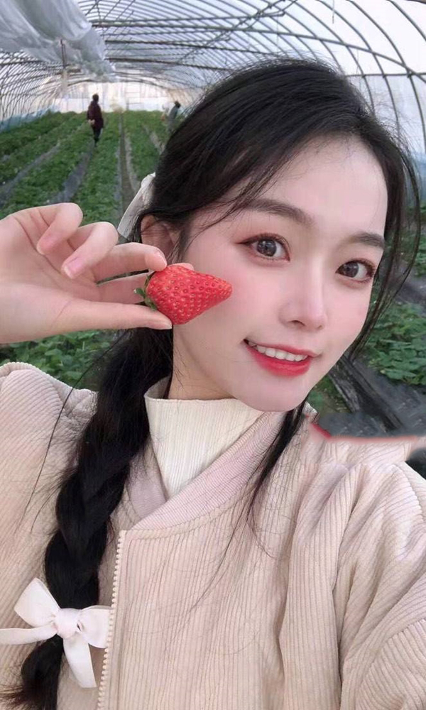 白领不爱草莓的憨憨