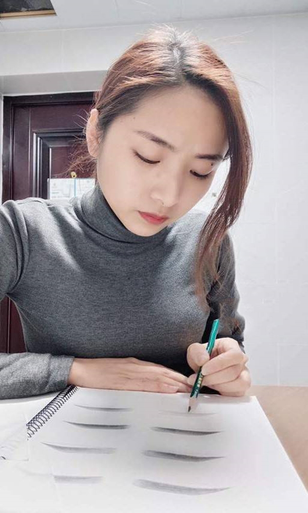 白领柠檬有点甜