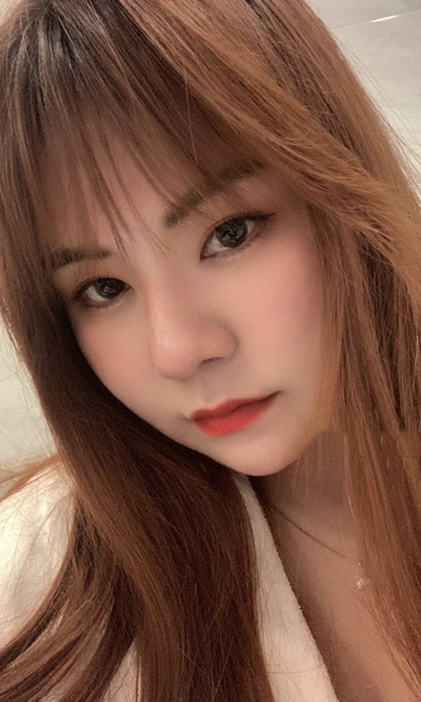 学生一个蔓蔓呀