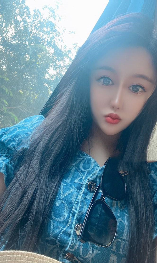 白领小蜜桃成熟