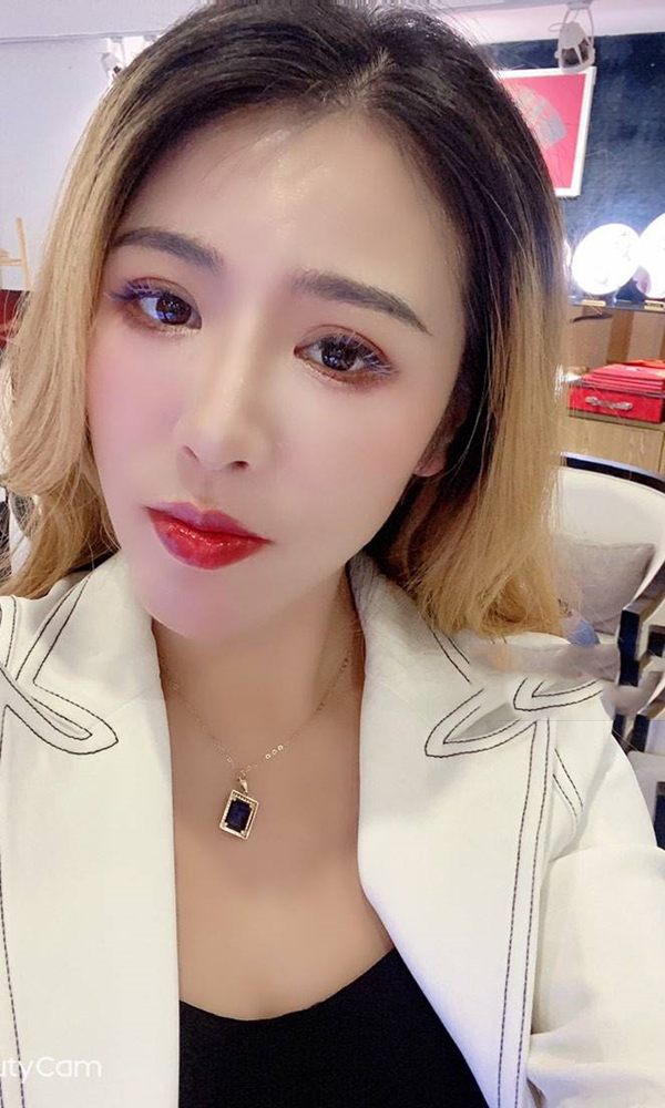 白领我是你今生前世