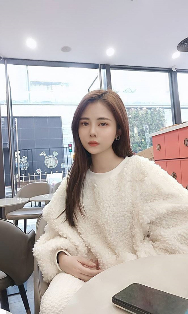 白领雷雷雷拉拉拉