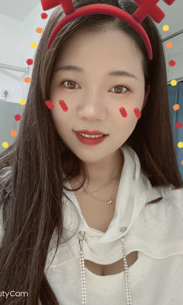 模特温柔小雅婷