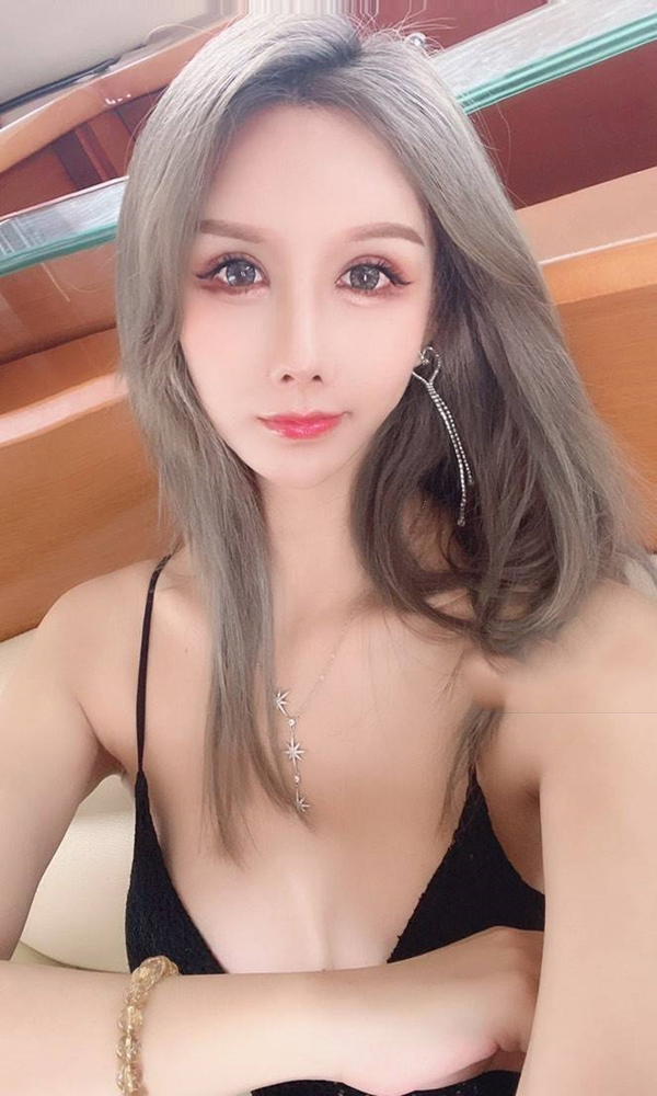 模特两米大长腿