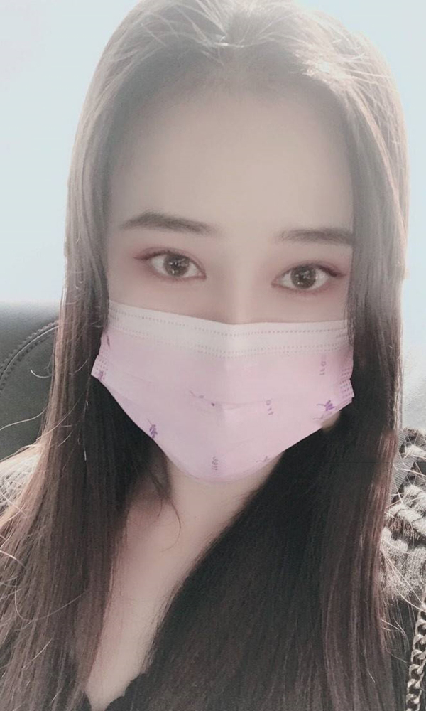 白领菲菲大兔子