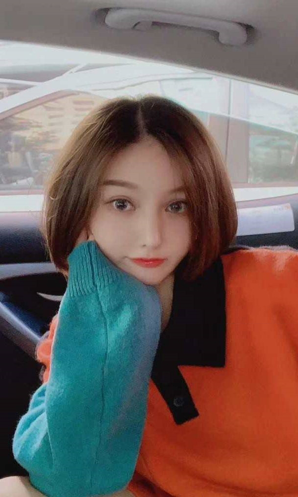 学生爱吃可爱多