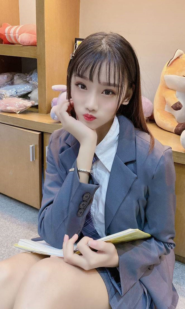 学生你的小可爱啦