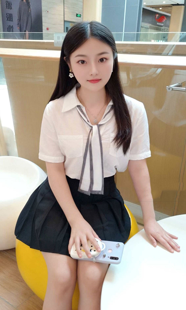 学生宝贝儿可爱