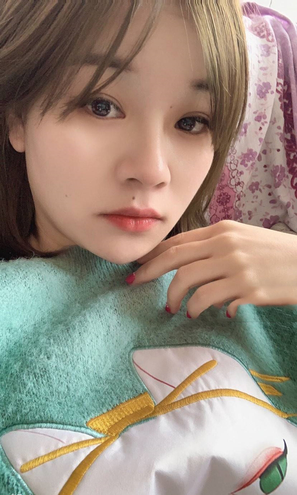 白领三月兔吖吖