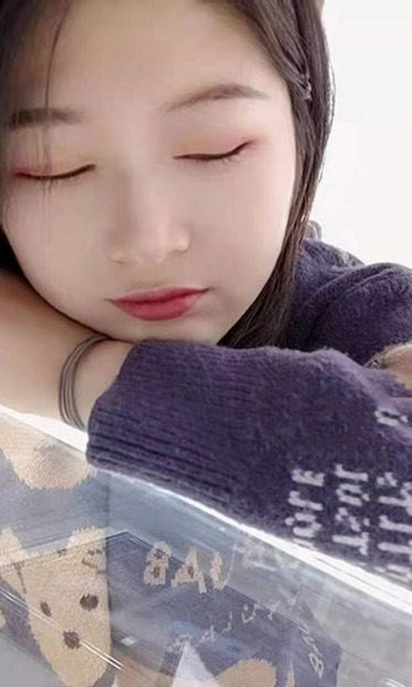 白领画画的北北