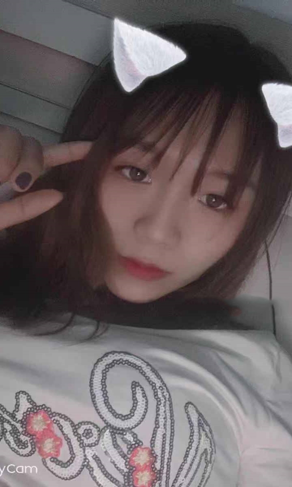 学生你的小可爱瑞瑞