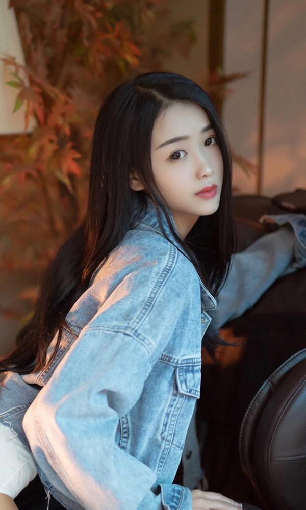 模特长腿欧巴耶