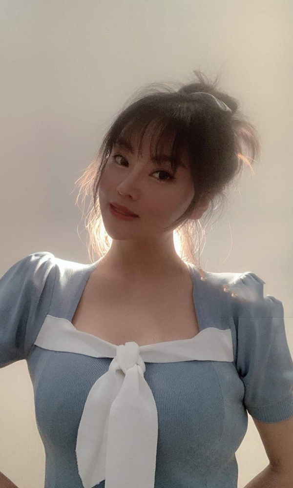 白领成就的电灯胆