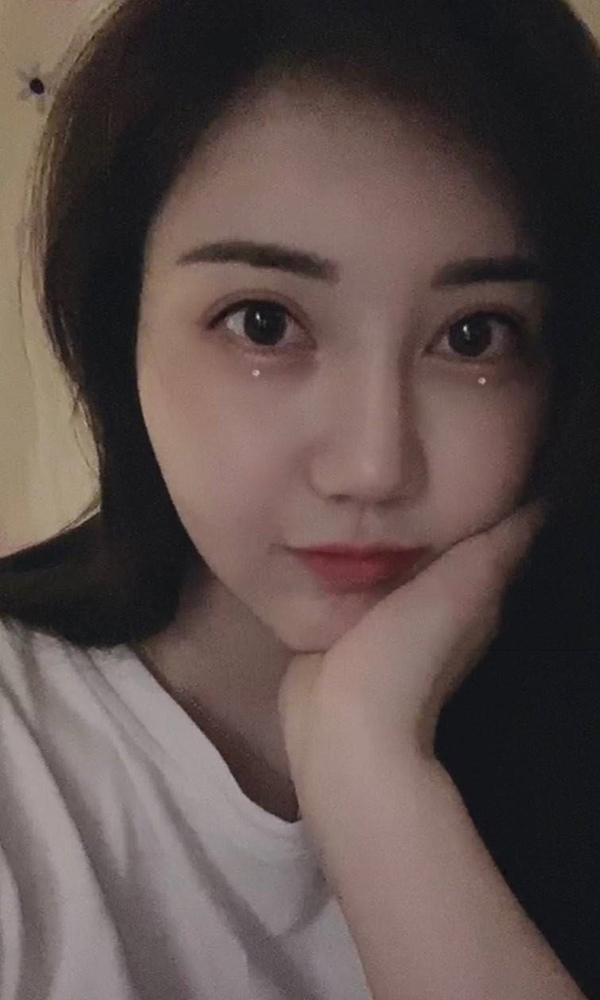 模特甜甜的咸鱼