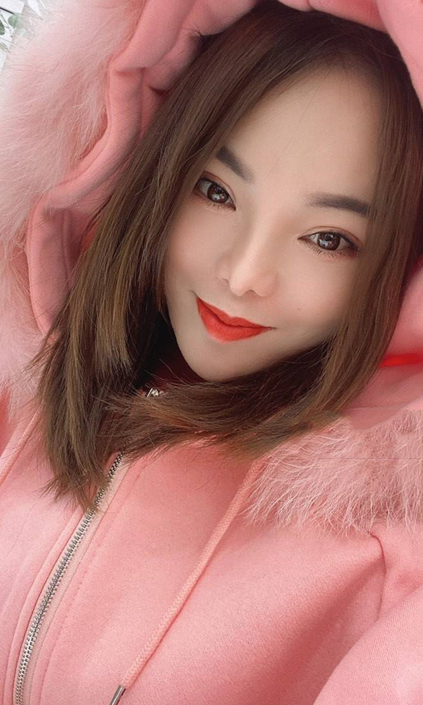 白领小白兔乖乖