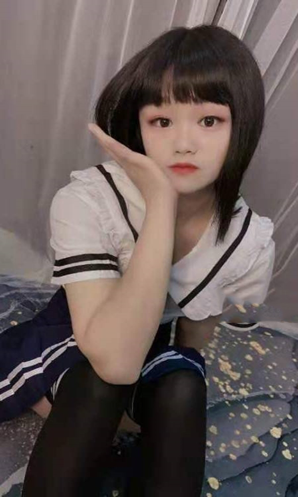 白领做你怀里的猫$