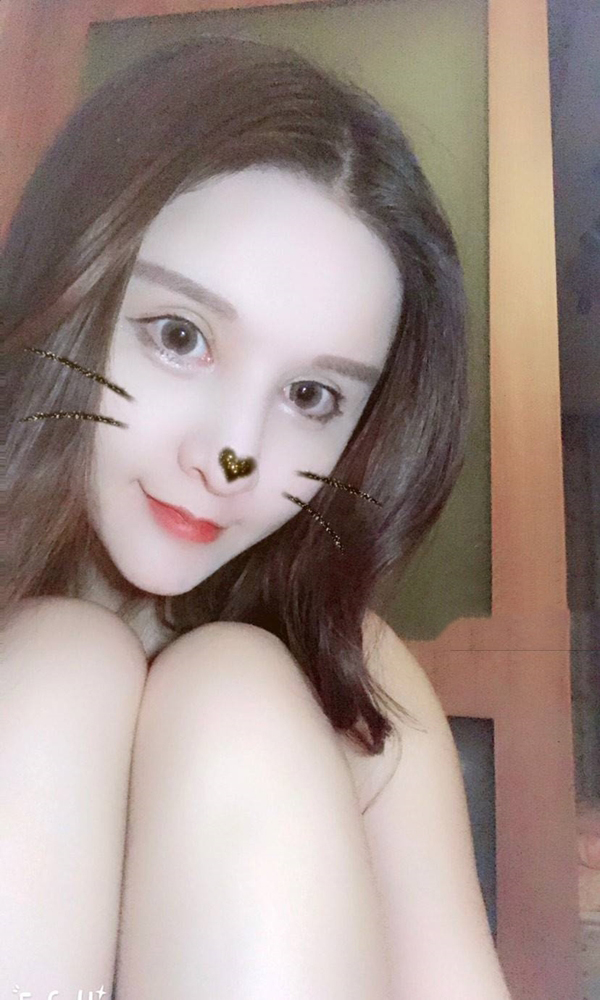 模特罂粟bb本人