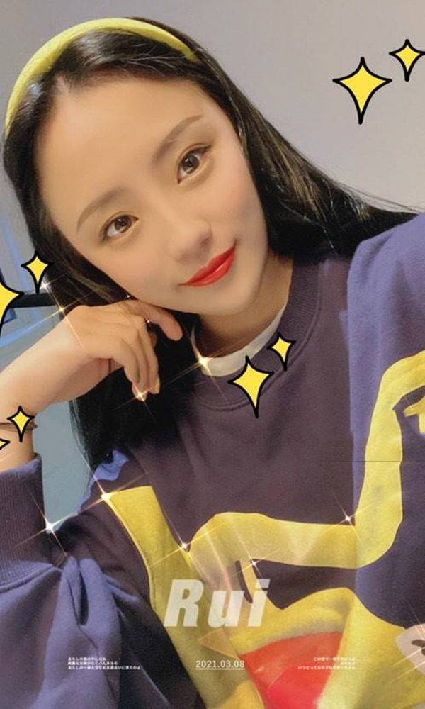 学生猪猪女孩哟哟