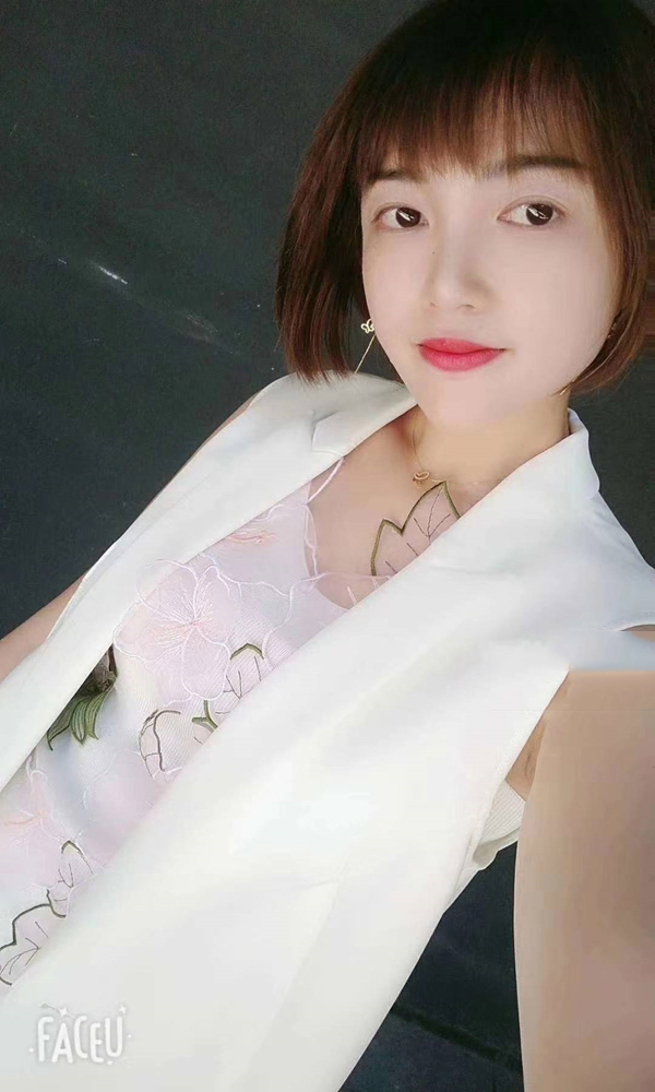 模特美妆杨老师